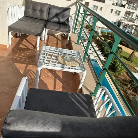 Laura With A View Of The Sea Near The In Northern Cyprus 아파트